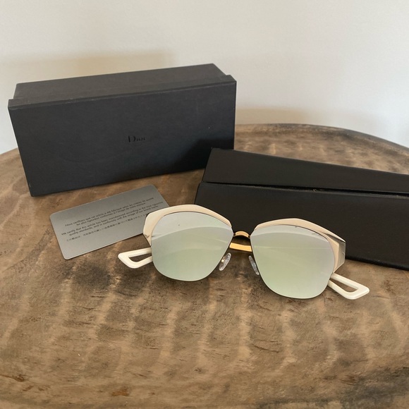 Dior Cat-Eye Mirrored Sunglasses - Picture 4 of 8